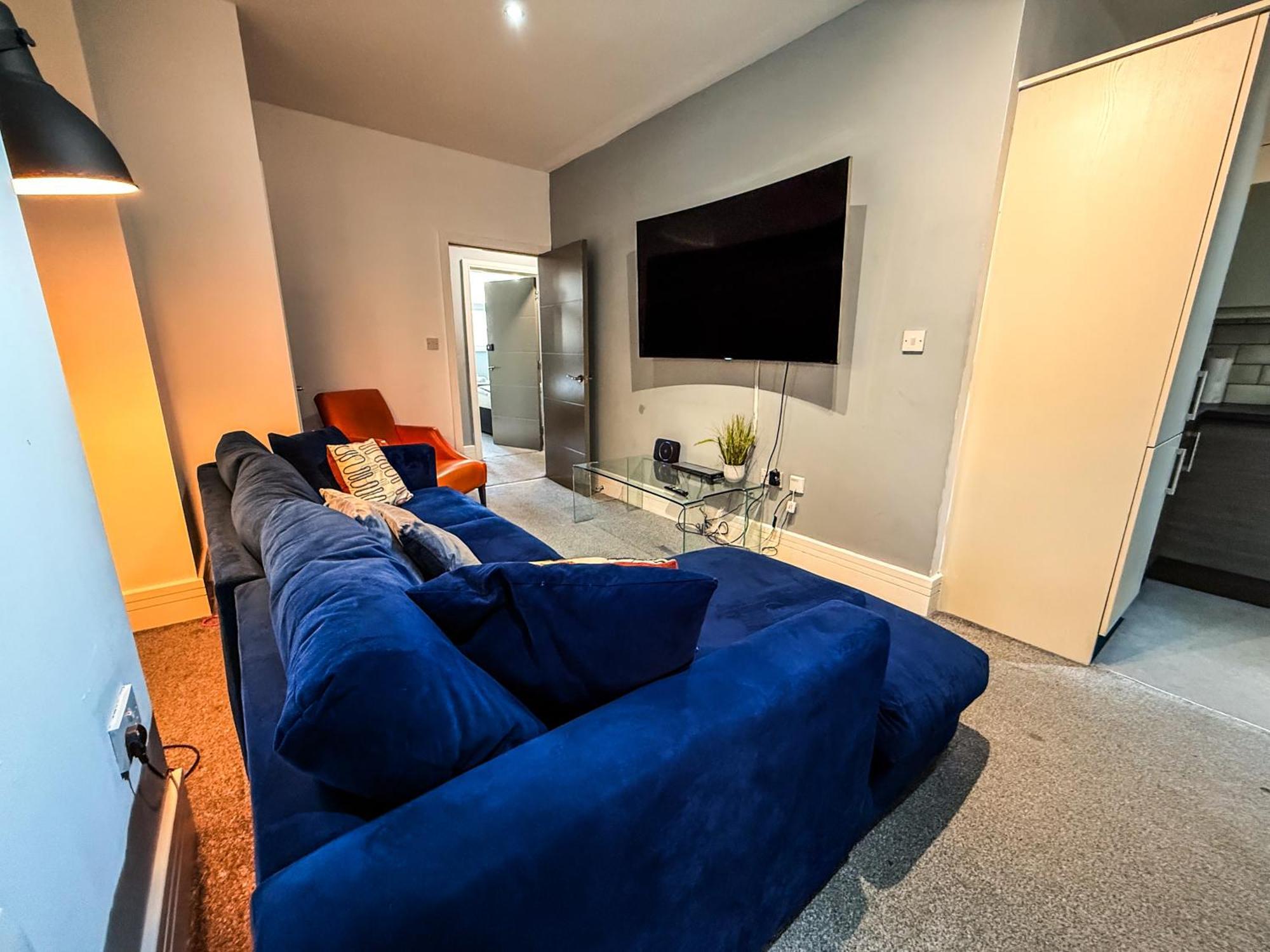 3 Bedroom Apartment In The Heart Of Newcastle - Modern - Sleeps 6 Bagian luar foto