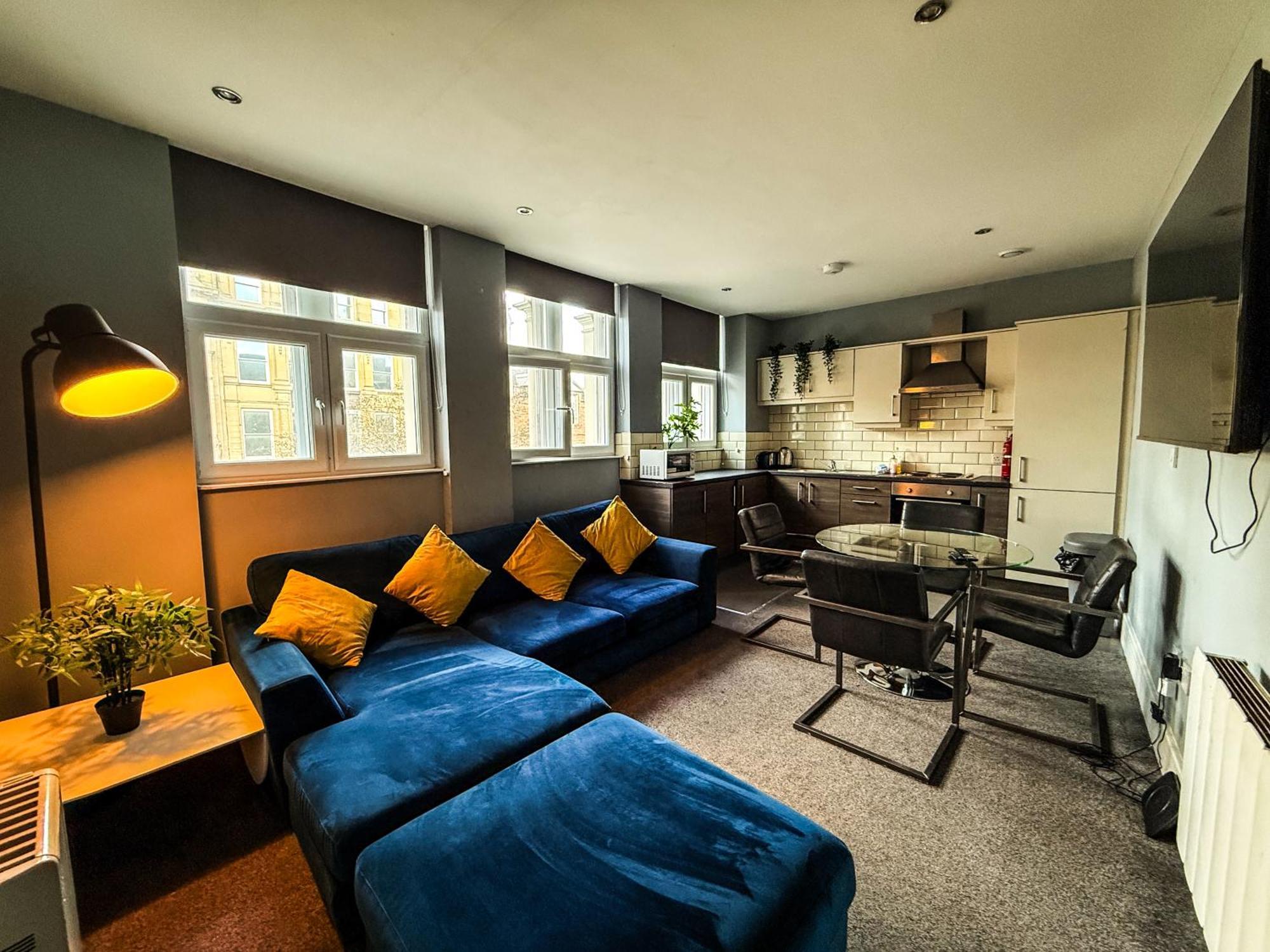 3 Bedroom Apartment In The Heart Of Newcastle - Modern - Sleeps 6 Bagian luar foto