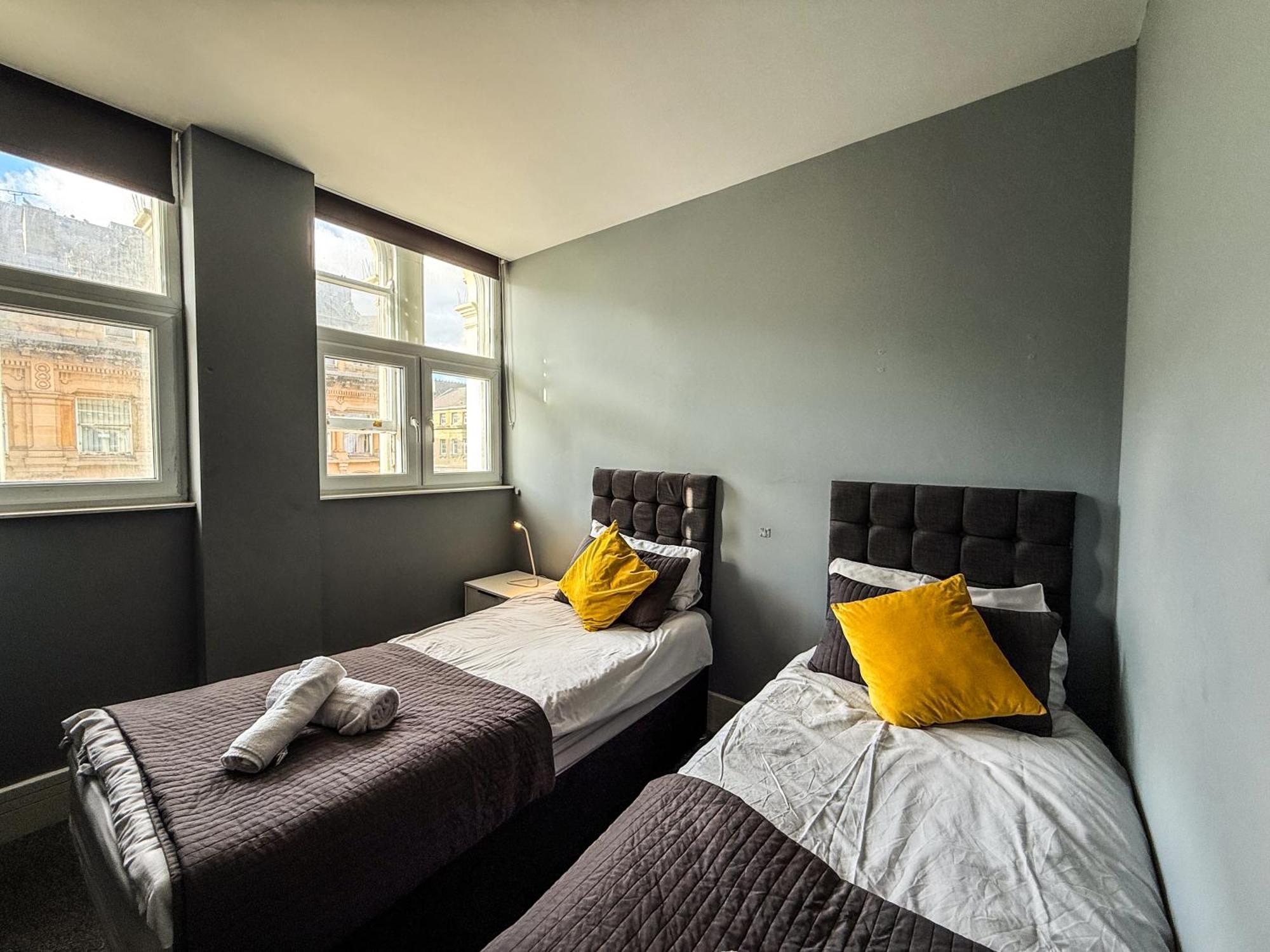 3 Bedroom Apartment In The Heart Of Newcastle - Modern - Sleeps 6 Bagian luar foto
